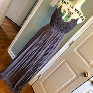 GORGEOUS — open back dress in gray 🌸